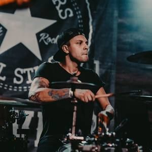 Meet your Posher, Peri